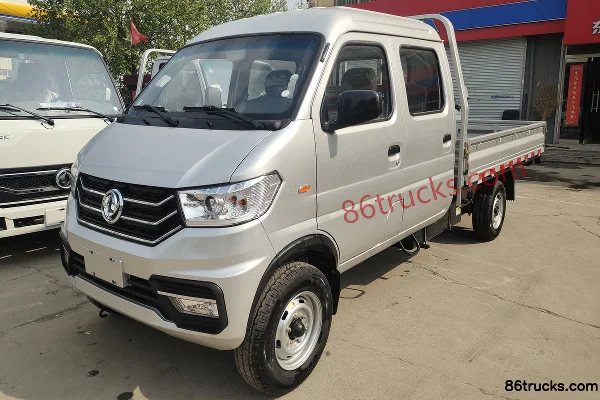 Dongfeng Xiaobawang W08 1.3L 91 hp 4X2(6 wheels) 2.5m Double Row Flatbed Small Truck (China VI) Exterior (2) | 86Trucks