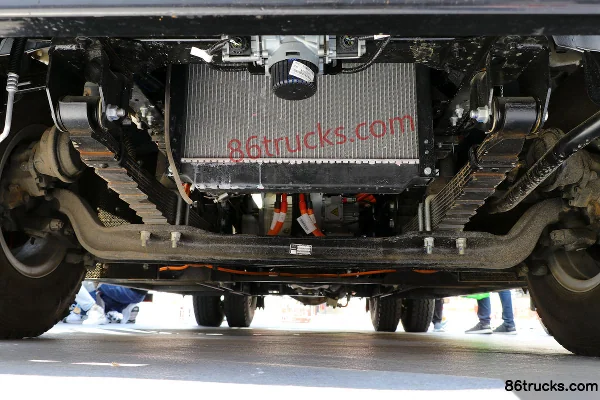Yuejin EC500 4X2(6 roues) camion benne à déchets alimentaires électrique pur (Proloco) Châssis (1) | 86Trucks