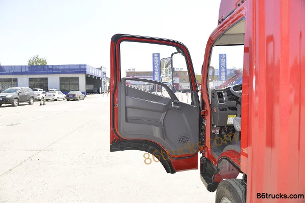 Hyundai Commercial Vehicle Hongtu 300 143hp 4X2(6 wheels) 4.18m Single Row Van Light Truck (CHM5043XXYZDB33V) Cab (1) | 86Trucks