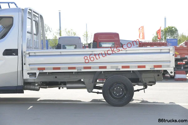 Feidi Q3 série 1,6 L 122 ch 4X2(6 roues) essence 3 m petit camion plateau à cabine simple Carrosserie (2) | 86Trucks