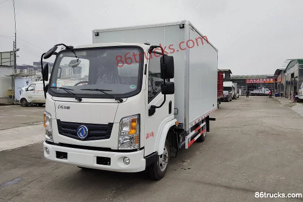 Dongfeng T17 4.5T 4.1m single-row pure electric van light truck 80.06kWh 4X2(6 wheels) Exterior (3) | 86Trucks