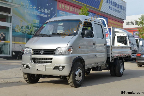 Dongfeng T3 (ex Xiaobawang W) 1.5L 125 ch 4X2(6 roues) 2,5 m petit camion plateau double cabine (China VI) (pneus arrière jumelés) Extérieur