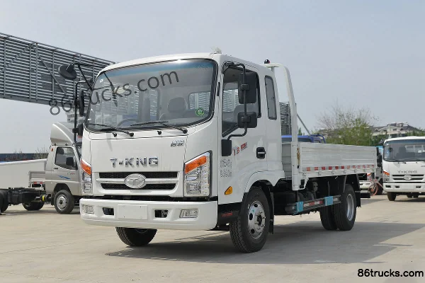 Tangjun Ouling T3 Series 110hp 4X2(6 wheels) 3.88m Half Row Flatbed Light Truck Exterior (3) | 86Trucks