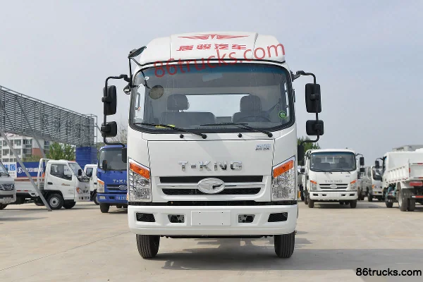 Tangjun Ouling T3 Series 116hp 4X2(6 wheels) 4.15m single-row stake truck light truck Exterior (2) | 86Trucks