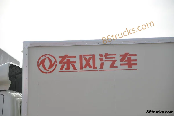 Dongfeng Xiaobawang W17 102 hp 4X2(6 wheels) 3.51m single-row van mini truck Body (3) | 86Trucks