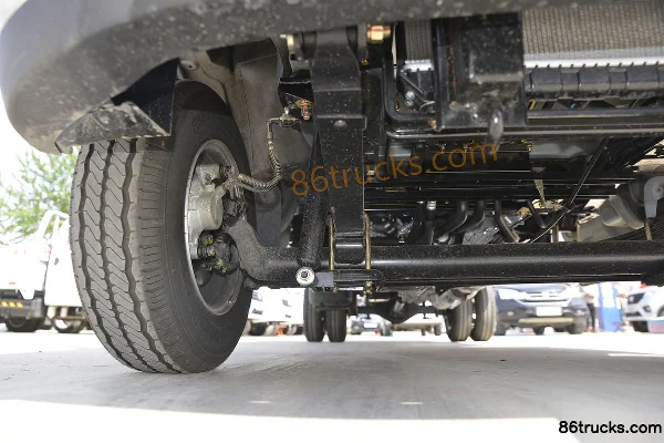 Dongfeng Xiaobawang W18 1.6L 122 hp 4X2(6 wheels) 3.3m single-row flatbed micro truck (China VI) Chassis (2) | 86Trucks