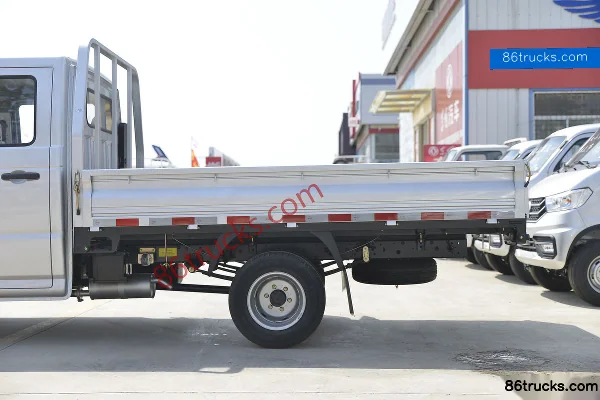 Dongfeng Xiaobawang W18 1,6 L 122 ch 4X2(6 roues) mini camion à plateaux, cabine double, 2,55 m (China VI) Carrosserie (2) | 86Trucks