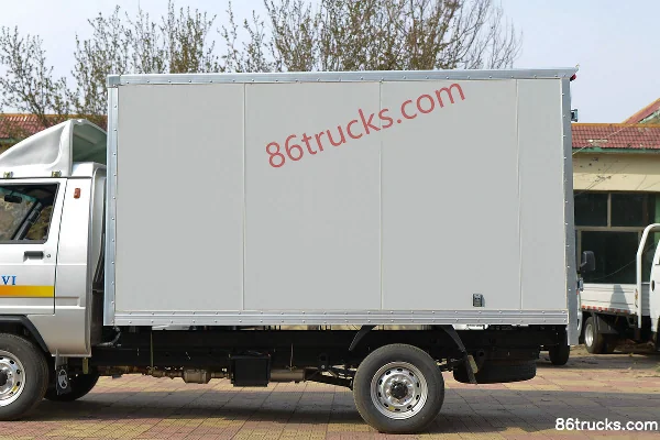 Kama Ruiling 1.3L 91hp 4X2(6 wheels) Gasoline 3.15m Single Row Van Mini Truck (China VI) Body (2) | 86Trucks