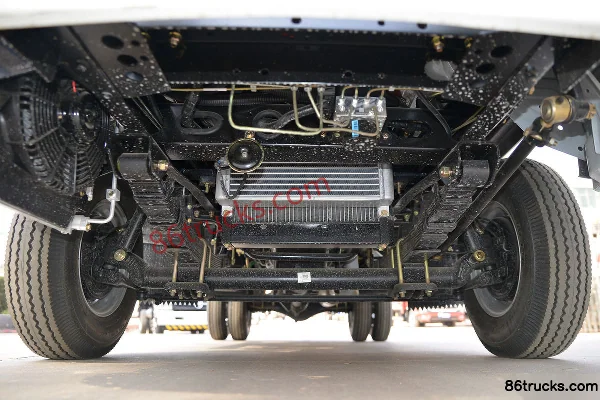 Kama K3 Jinyunka High-end 102 hp 4X2(6 wheels) 3.48m single-row flatbed light truck (air brake) Chassis (1) | 86Trucks