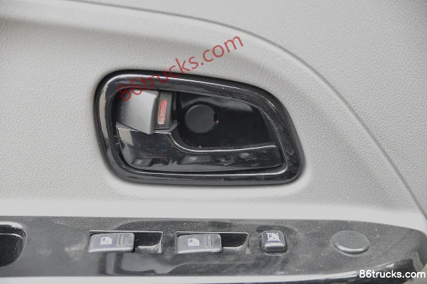 Kama Ruijie S6 122hp 1.6L Gasoline 2-Seat Single Row Panel Van (China VI) Cab (2) | 86Trucks