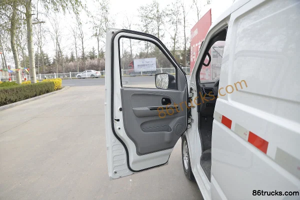 Kama Ruijie S6 122hp 1.6L Gasoline 2-Seat Single Row Panel Van (China VI) Cab (1) | 86Trucks