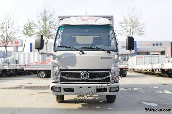 Dongfeng Little King W15 102 hp 4X2(6 wheels) 4.05m Single Row Van Mini Truck Exterior (2) | 86Trucks