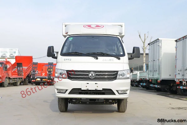 Dongfeng Xiaobawang W17 2.0L 133hp 4X2(6 wheels) Gasoline 2.7m Double Row Van Light Truck (China VI) Exterior (2) | 86Trucks
