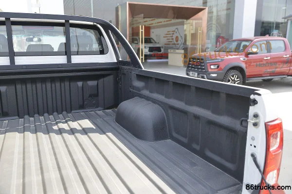 JAC T8 2021 model luxury 2.0T diesel 150 hp 2WD double-row pickup (China VI) Body (6) | 86Trucks