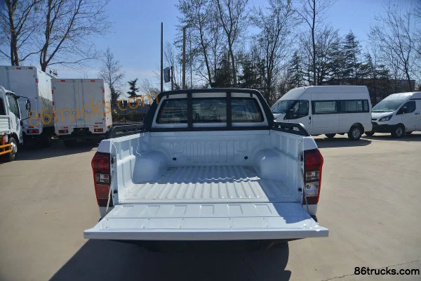 Jiangxi Isuzu Lingtuo 2020 Automatic Flagship Edition 2.5T Diesel 150hp 2WD Double Cab Pickup Body (2) | 86Trucks