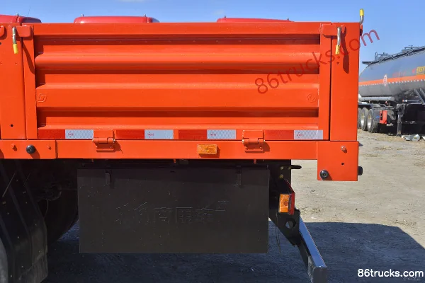 Dongfeng Commercial Vehicle Tianjin KR medium truck 220hp 4X2(6 wheels) 6.75m stake cargo truck Body (3) | 86Trucks
