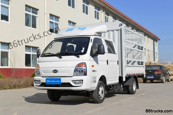 Kama Ruihang X1 High Spec 1.5L 113hp 4X2(6 wheels) Gasoline 2.92m Double Row Stake Truck Mini Truck (China VI) Exterior (3) | 86Trucks
