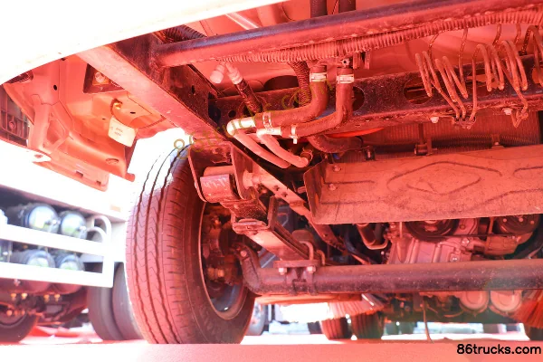 Foton Xiangling M 1.5L 116 hp 4X2(6 wheels) Gasoline Road Sweeper Truck (China VI) (Beizhongdian Brand) Chassis (2) | 86Trucks