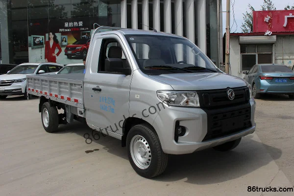 Dongfeng C71 LV1 Super Bull Edition 2.0L 142hp 4X2(6 wheels) 3.2m single-row flatbed micro truck (China VI) Exterior