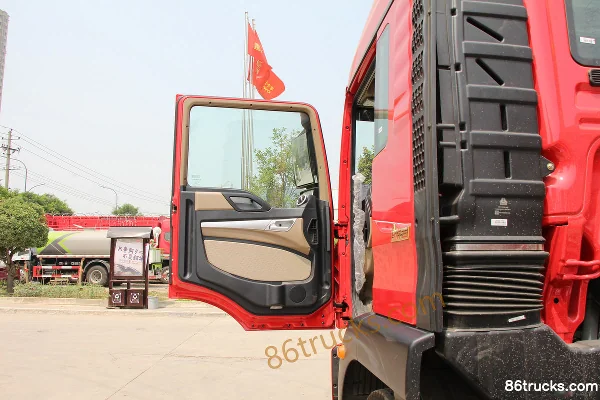 Sinotruk HOWO TX 250 ch 4X2(6 roues) camion porteur à ridelles 6,92 m (China VI) Cabine (1) | 86Trucks
