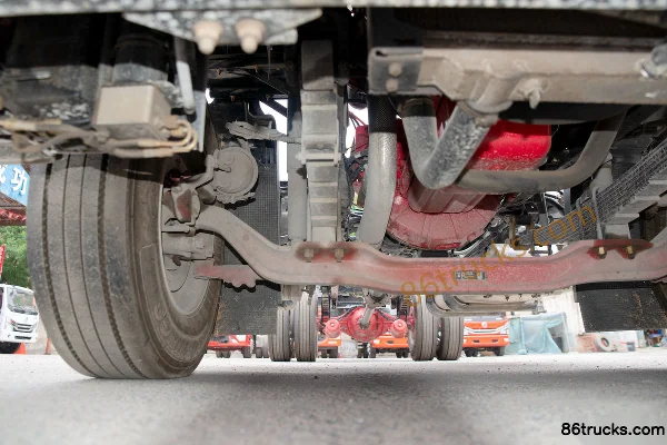 Dongfeng Duolika D9K 220 hp 4X2(6 wheels) 6.8 m Stake Truck (China VI) Chassis (2) | 86Trucks