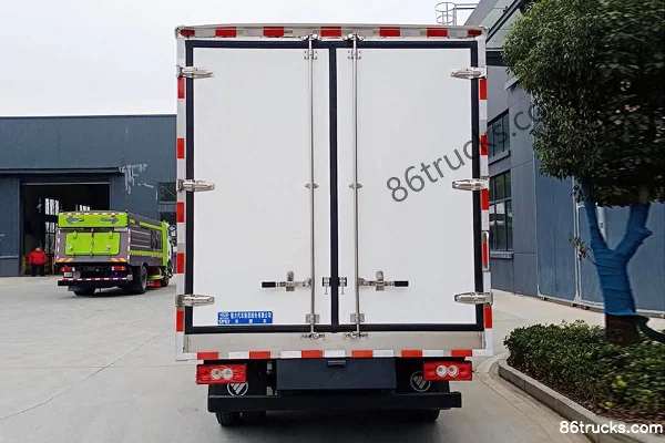 Foton 3 Series 131 hp 4X2(6 wheels) 4.08m Refrigerated Truck (Chengli Brand) Exterior (2) | 86Trucks