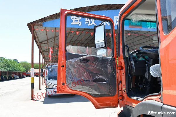 Dongfeng Duolika D9 200 ch 4X2(6 roues) camion plateau (China VI) Cabine (2) | 86Trucks