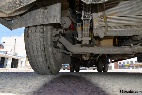 Dongfeng Duolika D9 200 ch 4X2(6 roues) camion plateau (China VI) Châssis (2) | 86Trucks