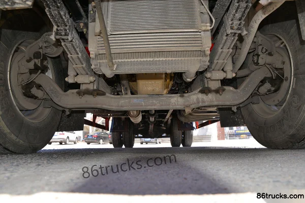 Dongfeng Duolika D9 200 ch 4X2(6 roues) camion plateau (China VI) Châssis (1) | 86Trucks