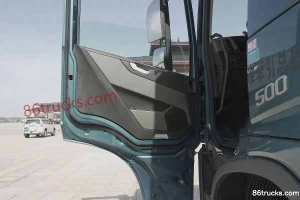 Volvo New FM Heavy Truck 500 hp 6X4(10 wheels) Tractor Truck (FM500 62T B) Cab (3) | 86Trucks