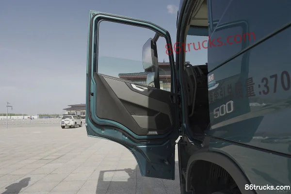 Volvo New FM Heavy Truck 500 hp 6X4(10 wheels) Tractor Truck (FM500 62T B) Cab (1) | 86Trucks
