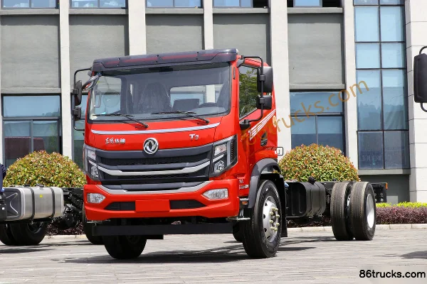 Dongfeng T3 Composite Edition 200 hp 4X2(6 wheels) 6.85m Semi-Sleeper Flatbed Truck Exterior (3) | 86Trucks