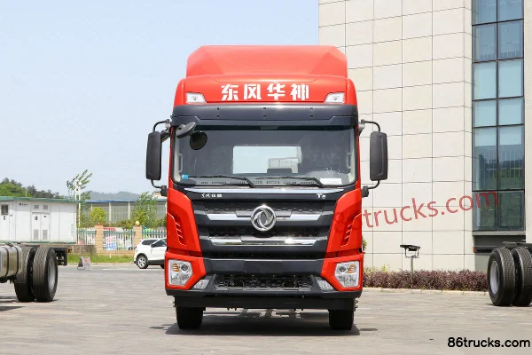Dongfeng T5 Light & Fast Edition 240hp 4X2(6 wheels) 6.75m Half-Cab Flatbed Cargo Truck Exterior (2) | 86Trucks