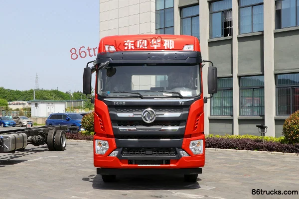 Dongfeng T5 Light Version 270 hp 6X2(8 wheels) 9.6m Cab-over Cargo Truck with Stake and Grain Body (Axle Ratio 4.33) Exterior (3) | 86Trucks