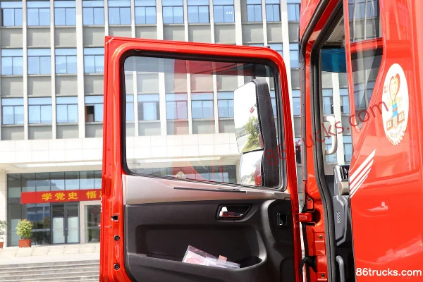 Dongfeng T5 Light & Fast Edition 240hp 4X2(6 wheels) 6.75m Half-Cab Flatbed Cargo Truck (2) | 86Trucks