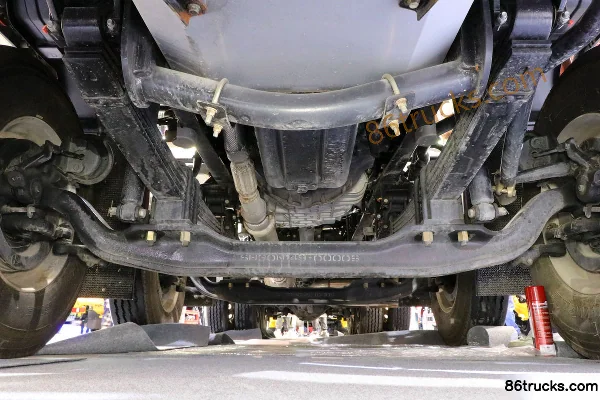 SANY Group 312hp 8X4(12 wheels) 7.99m³ Concrete Mixer Truck Chassis (1) | 86Trucks
