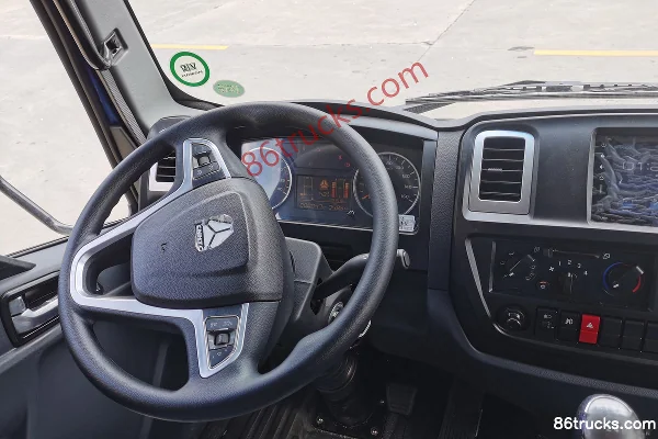 Sinotruk Haoman Pioneer H3 130 hp 4X2(6 wheels) 4.15 m single-row van light truck Cab (3) | 86Trucks