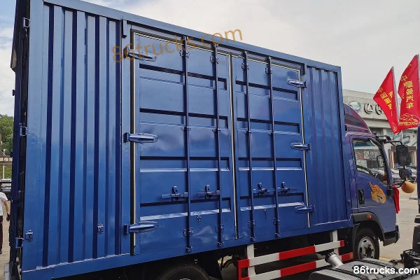 Sinotruk Haoman Pioneer H3 130 hp 4X2(6 wheels) 4.15 m single-row van light truck Chassis (1) | 86Trucks
