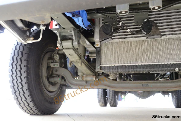 Sinotruk Ruishi 170hp 4X2(6 wheels) 4.15m single-row van truck (Sinotruk 8-speed)(China VI) Chassis (2) | 86Trucks