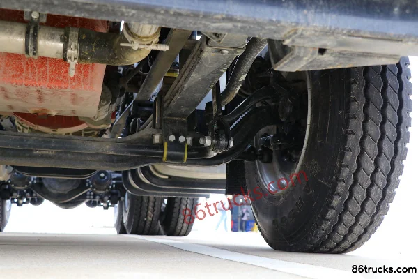 JAC Gallop A5W camion lourd 480 ch 6X4(10 roues) tracteur routier (toit plat) Châssis (3) | 86Trucks