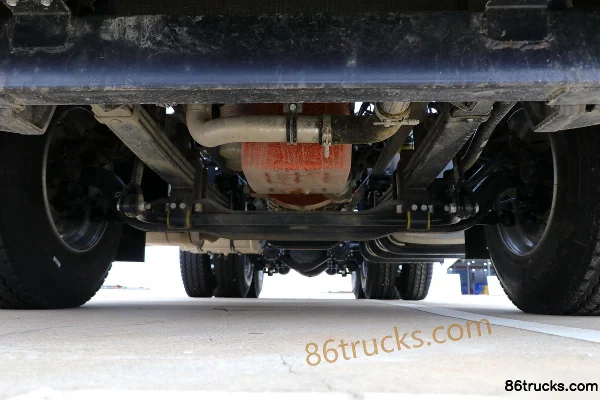 JAC Gallop A5W camion lourd 480 ch 6X4(10 roues) tracteur routier (toit plat) Châssis (1) | 86Trucks