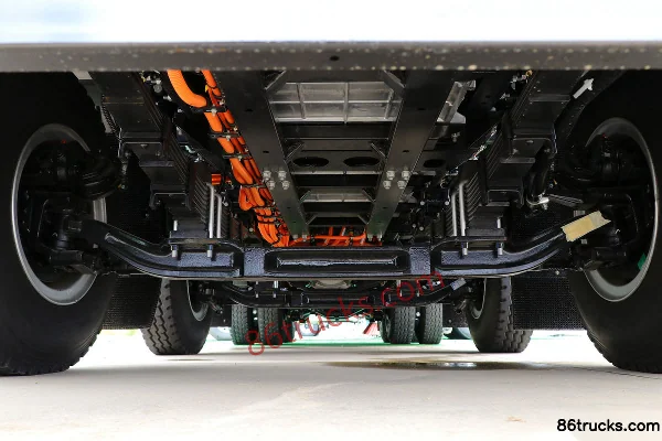 BYD T31 31T 8X4(12 wheels) 5.6m Electric Dump Truck Chassis (1) | 86Trucks