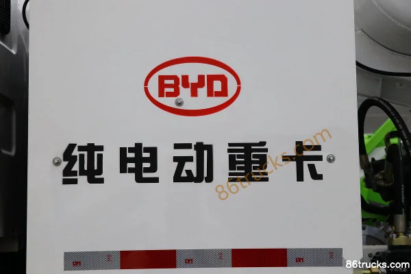 BYD T31 31T 8X4(12 wheels) 7m³ Concrete Mixer Truck (CIMC Jiangmen) Body (2) | 86Trucks