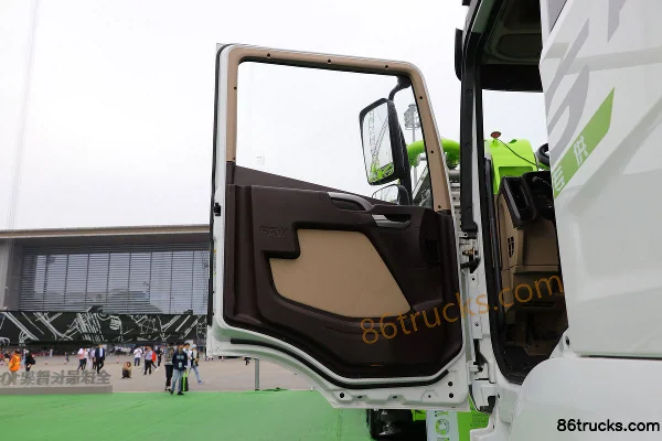 FAW Jiefang Qingdao JH6 Heavy Truck Pro Excellence Edition 320hp 8X4(12 wheels) 7.92m³ Concrete Mixer Truck (ZOOMLION) Cab (1) | 86Trucks