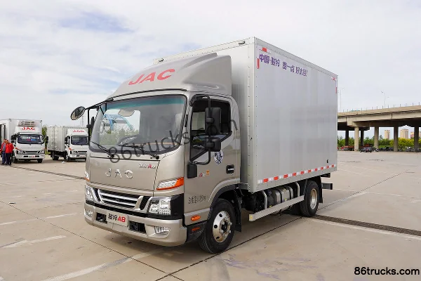 JAC Junling A8 150hp 4X2(6 wheels) 4.15m Single Row Van Light Truck (6-speed) Exterior (3) | 86Trucks
