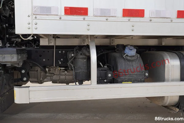 JAC Junling A8 150hp 4X2(6 wheels) 4.15m Single Row Van Light Truck (6-speed) Chassis (1) | 86Trucks