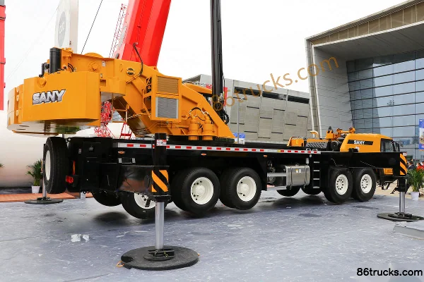 SANY 100-ton 5-axle Truck Crane Exterior (3) | 86Trucks