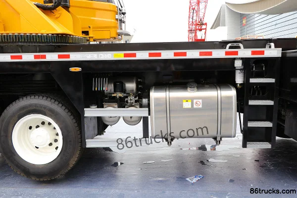 SANY 100-ton 5-axle Truck Crane Chassis (3) | 86Trucks