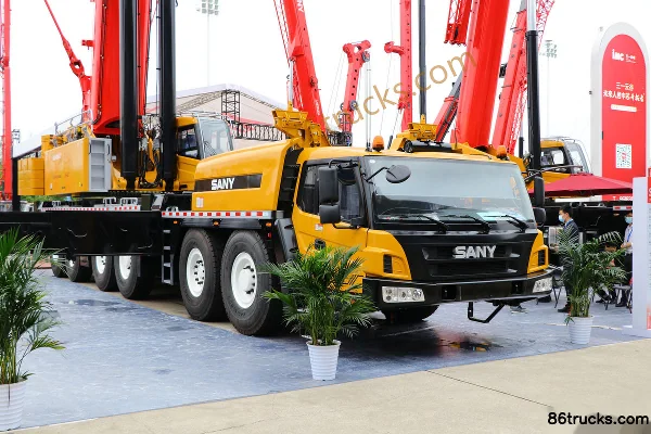 SANY 400-ton 6-axle All-terrain Crane Exterior