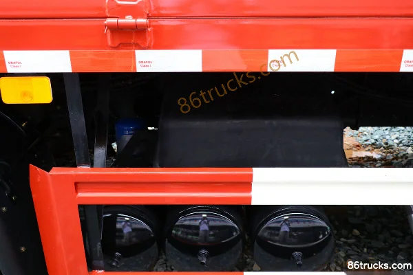 Foton Auman ETX 360 ch 8X4(12 roues) camion porteur avec grue auxiliaire (China VI) (marque Leisa) Châssis (3) | 86Trucks